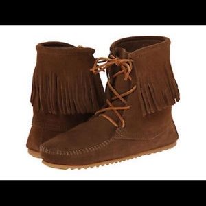 Women’s Minnetonka Tramper Ankle Hi Boot Size 8